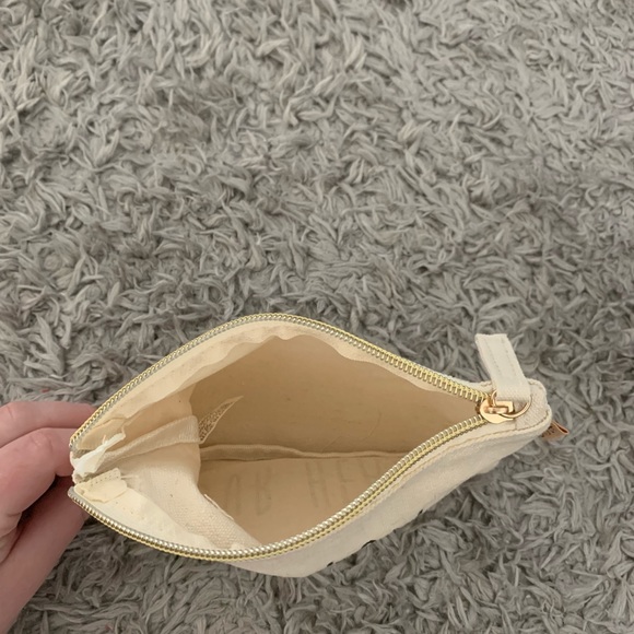 follow your heart pouch - Picture 2 of 2